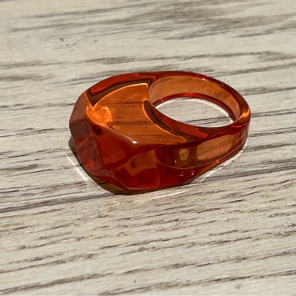 BRAND NEW • Red Ring ♥️✨ - Picture 3 of 6